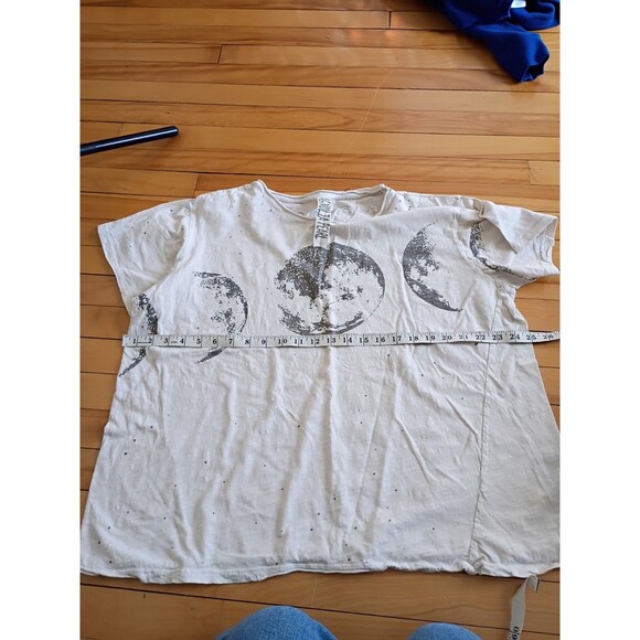 MAGNOLIA PEARL Moon Tee in Moonlight O/S Boho Hippie Shabby Chic Maximalists - Picture 5 of 7